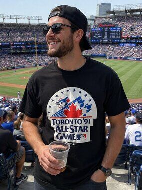 Mens  Toronto Blue Jays TShirt - (LARGE)